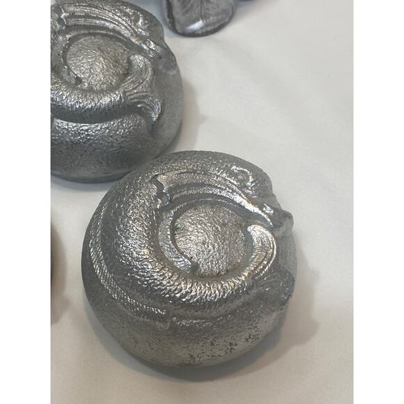 4 Vintage Cast Iron FISH DOLPHIN MOTIF Fence Post Tops - Picture 3 of 16